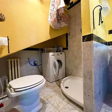 Country With Netflix And Swimming Pool * 볼테라