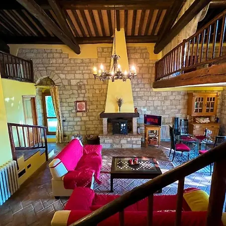 Country With Netflix And Swimming Pool Volterra